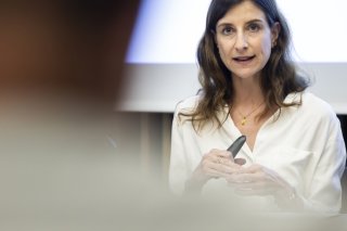 La création du prix du Conseil consultatif des seniors dotée d'environ 50'000 francs a été annoncée mercredi lors de la conférence Vieillir 2030. L'initiative est également portée par le Département de la santé vaudois dirigé par Rebecca Ruiz (archives). KEYSTONE/CYRIL ZINGARO